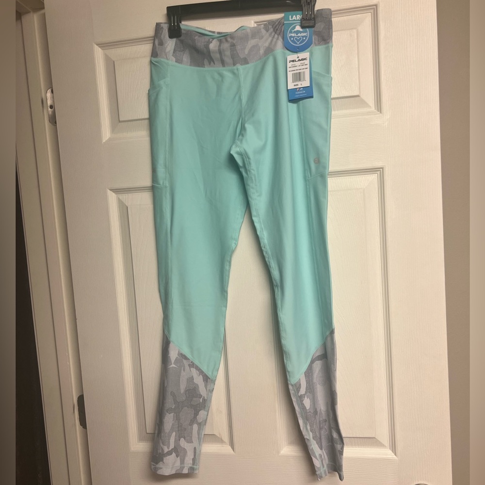 Pelagic leggings. New!